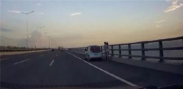 1529043119374976.jpeg 70e2222d92ef48f1a1a9a562164233bb.jpeg